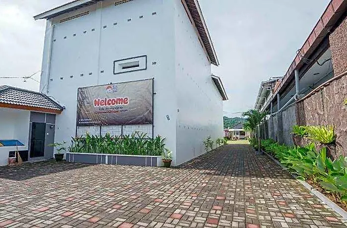فندق The Lovina Bali 5*